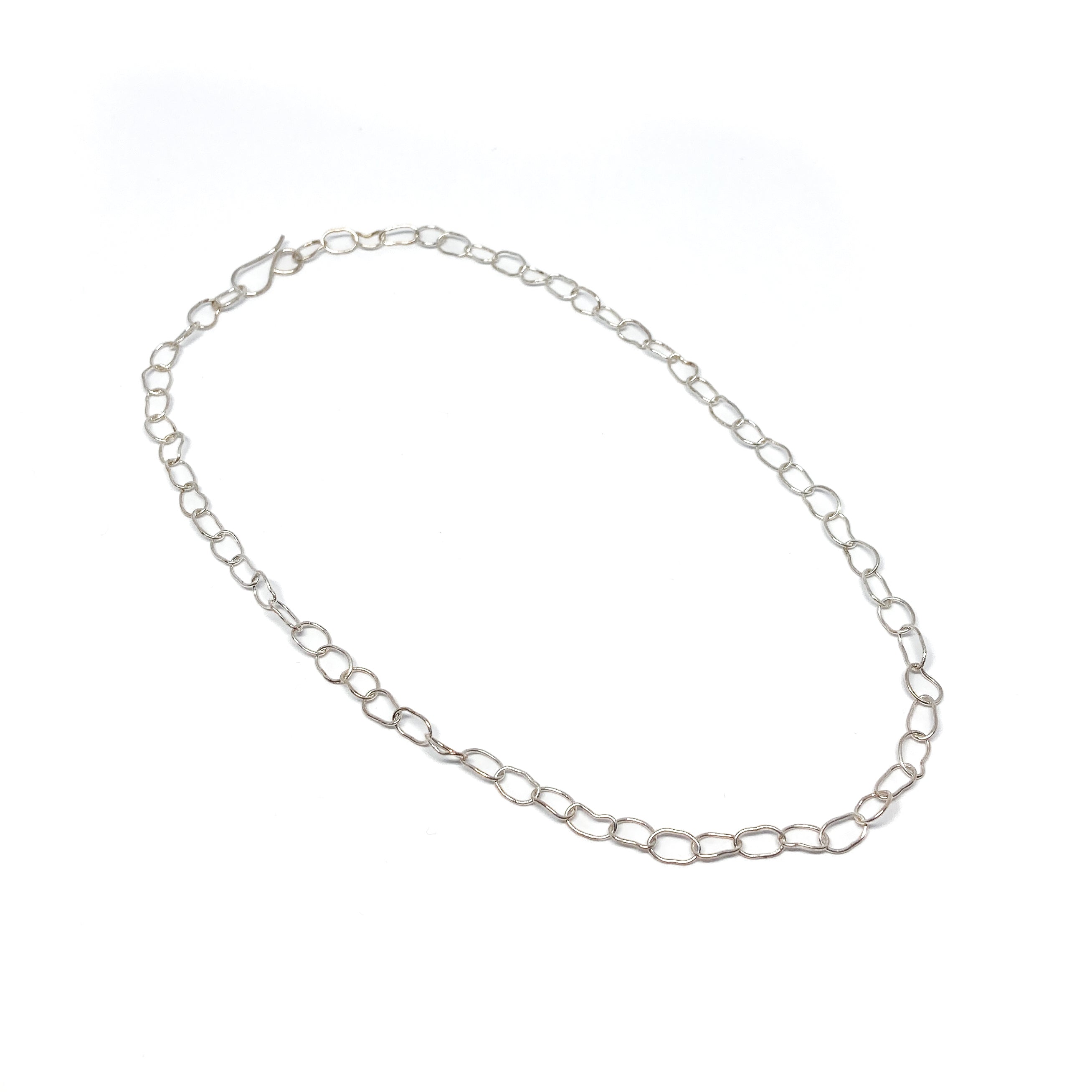 Contour Chain Necklace